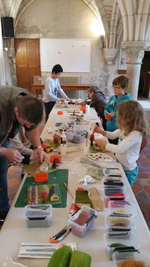 activité modelisme 26 octobre 2019 mjc (19)